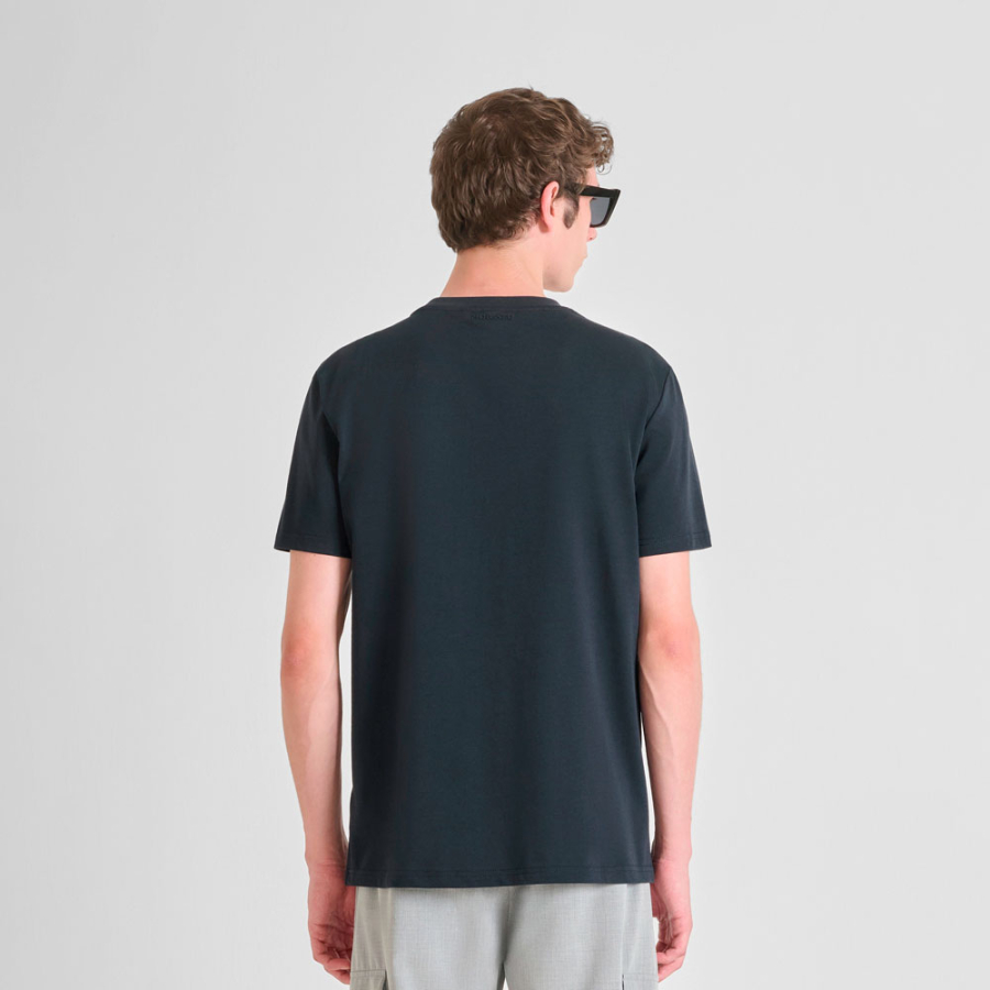 t-shirt-mit-gummiertem-tiger-print