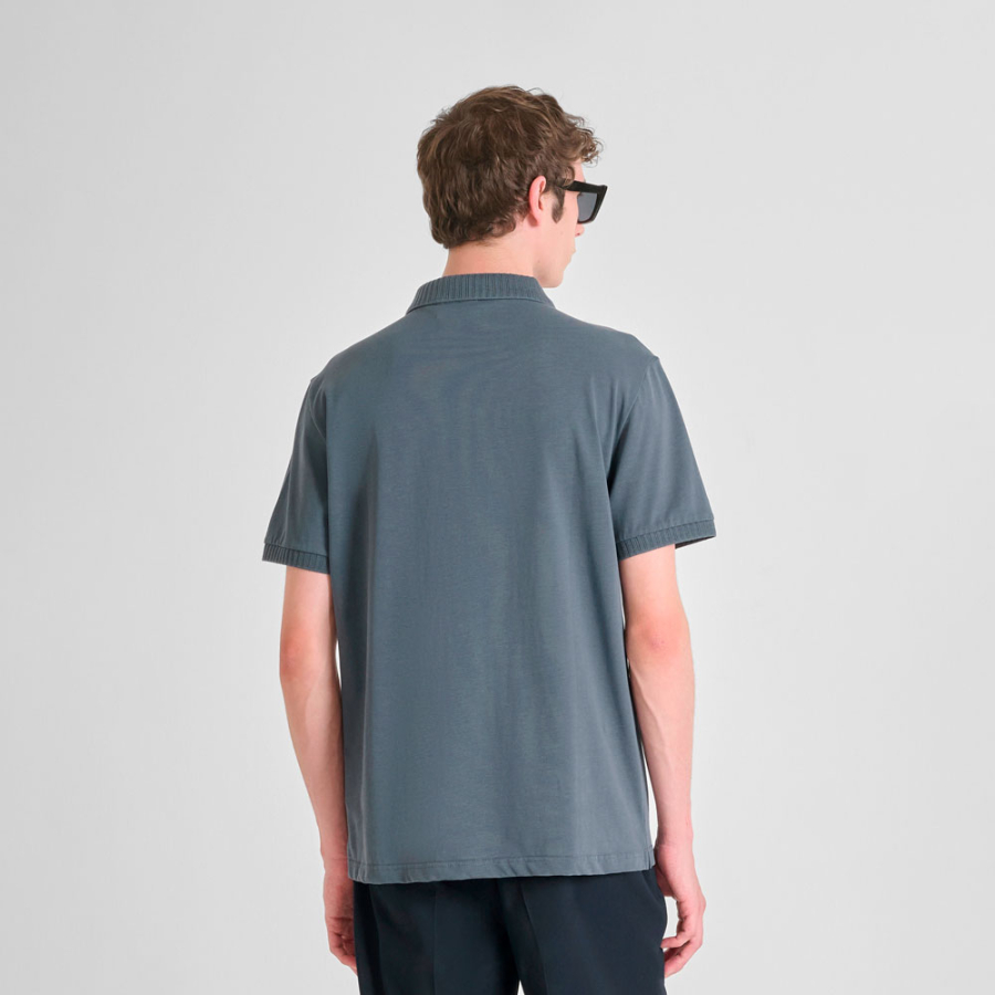 poloshirt-mit-gummilogo poloshirt-mit-gummilogo