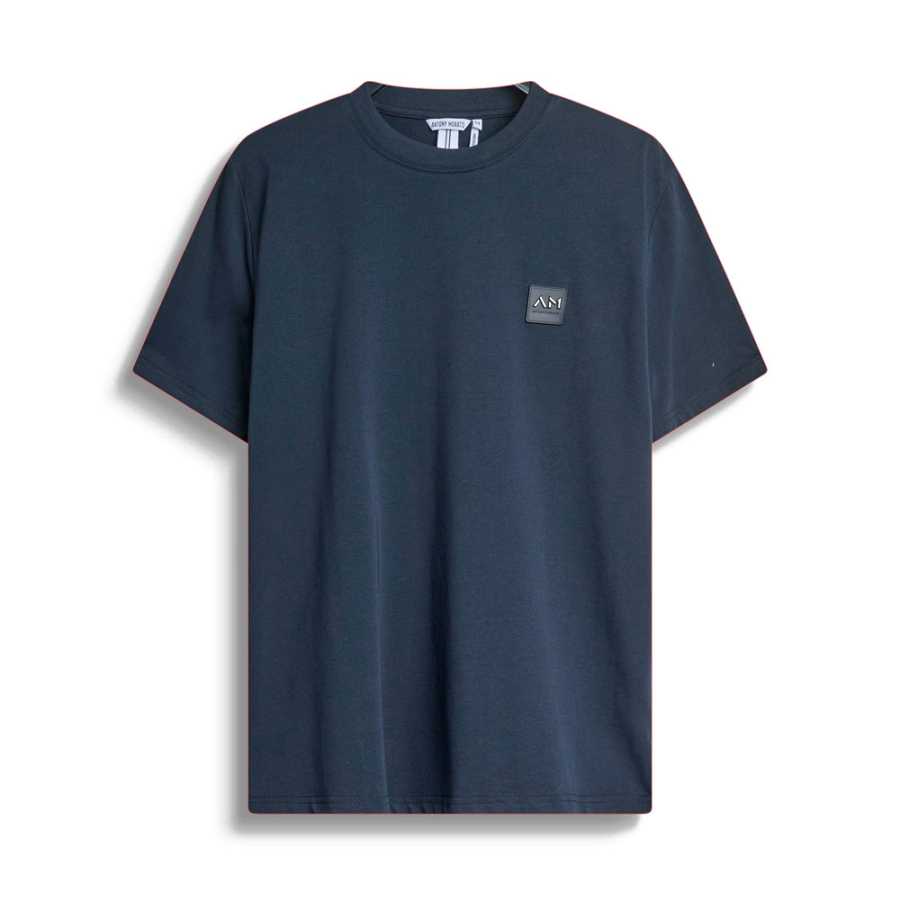 t-shirt-mit-kleinem-logo-aufdruck t-shirt-mit-kleinem-logo-aufdruck