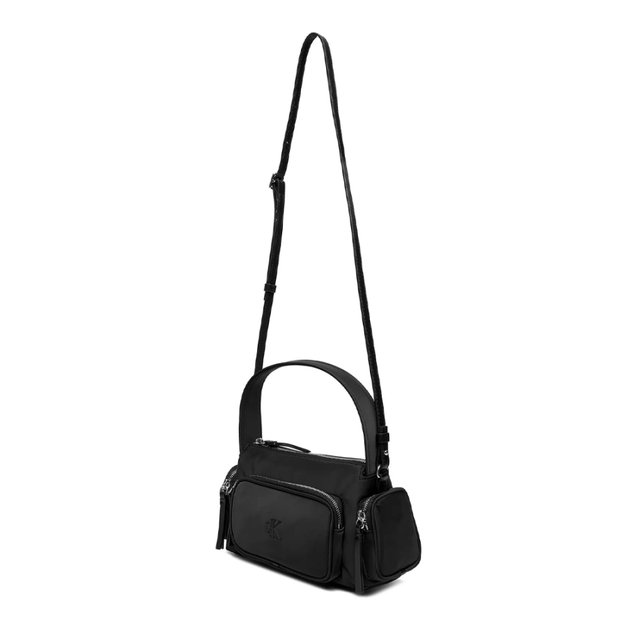bolso-de-hombro-suave-de-nailon-y-saten bolso-de-hombro-suave-de-nailon-y-saten