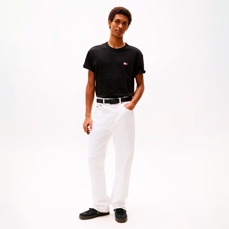 camiseta-de-cuello-redondo-con-parche-tonal camiseta-de-cuello-redondo-con-parche-tonal
