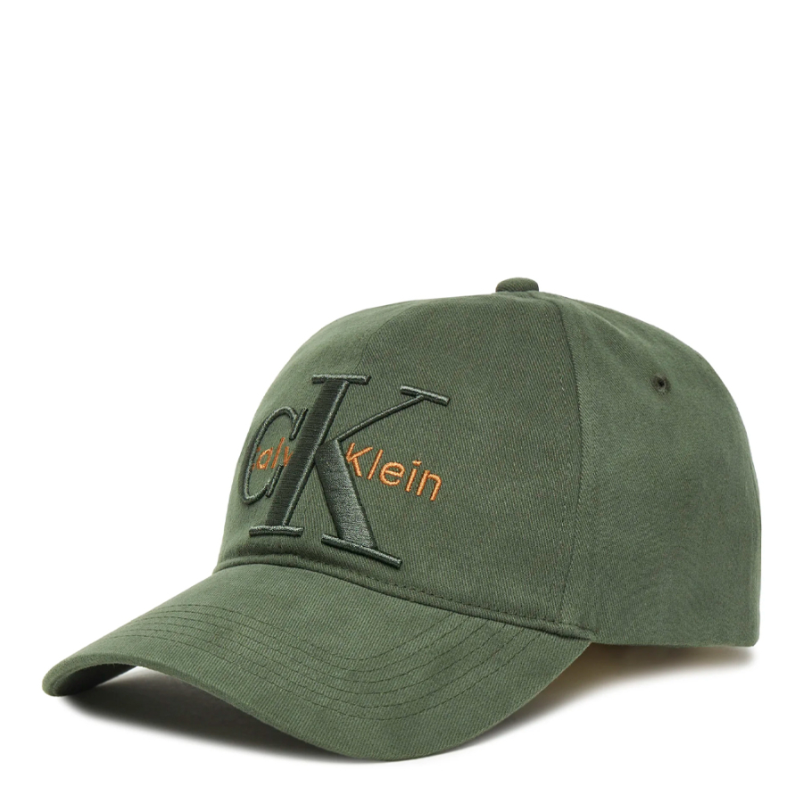 gorra-de-beisbol-con-logo-monograma-a-capas gorra-de-beisbol-con-logo-monograma-a-capas