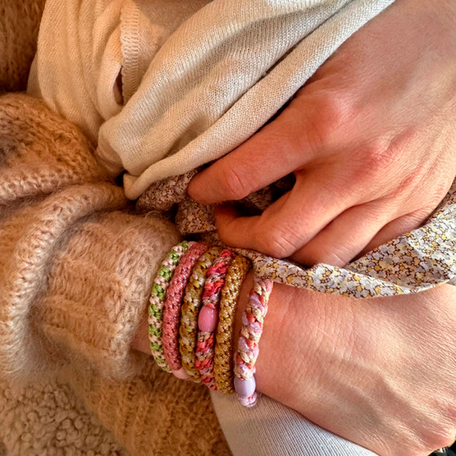 goldenes-haargummi goldenes-haargummi