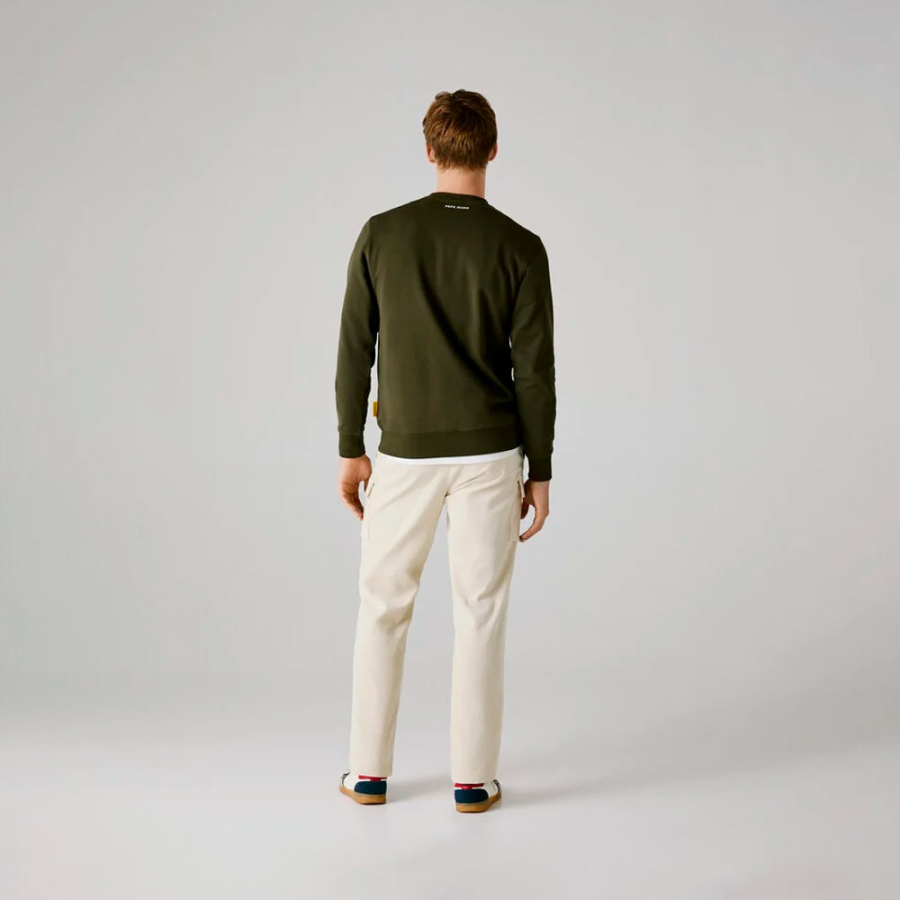 comfort-fit-crew-neck-sweatshirt comfort-fit-crew-neck-sweatshirt