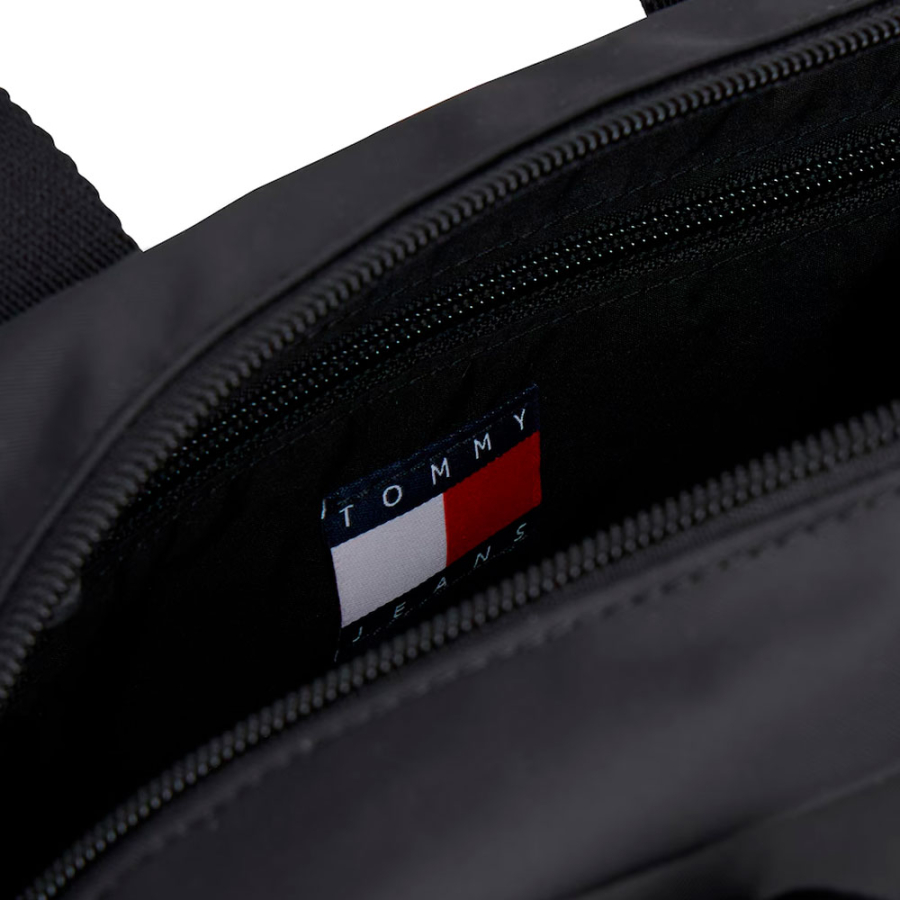 borsa-a-tracolla-essential-inscription borsa-a-tracolla-essential-inscription