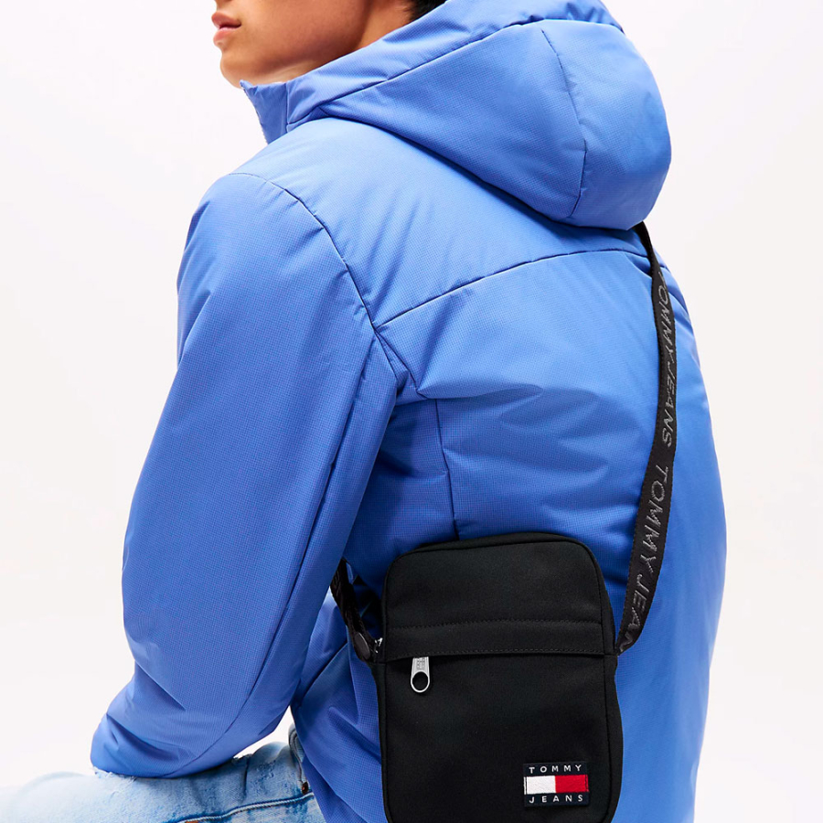 reporter-essential-inscription-umhangetasche