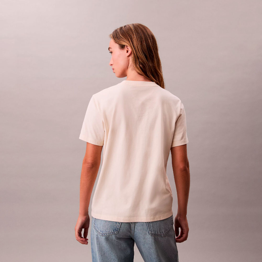 t-shirt-mit-monogramm-logo t-shirt-mit-monogramm-logo