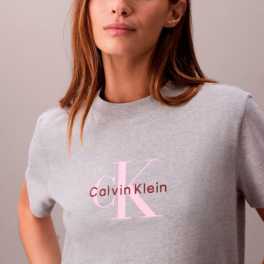 monogram-logo-t-shirt monogram-logo-t-shirt