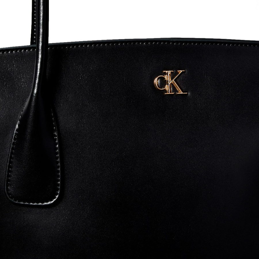 bolso-tote-con-herraje-con-logo-monograma bolso-tote-con-herraje-con-logo-monograma