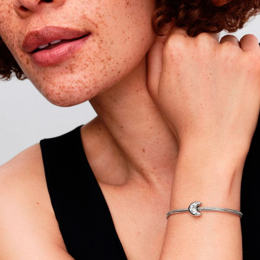 ciondolo-a-forma-di-mezzaluna-794254c01 ciondolo-a-forma-di-mezzaluna-794254c01