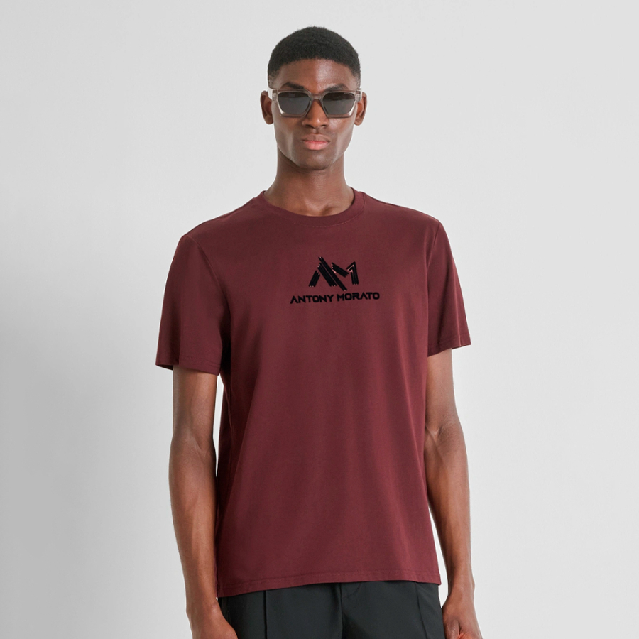 t-shirt-mit-normaler-passform-und-logodruck t-shirt-mit-normaler-passform-und-logodruck