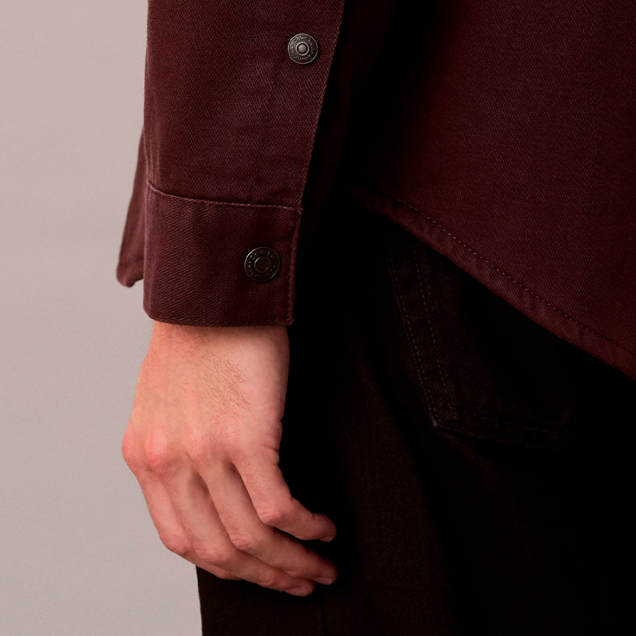 locker-sitzendes-denim-overshirt-im-stil-der-neunziger locker-sitzendes-denim-overshirt-im-stil-der-neunziger