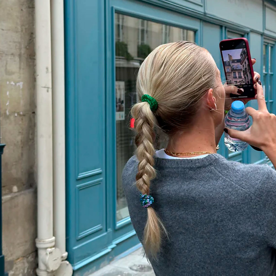 green-petrol-velvet-scrunchie green-petrol-velvet-scrunchie