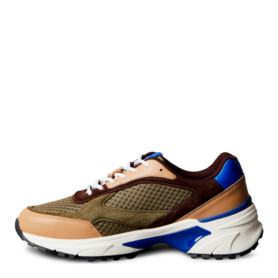 breathable-leather-and-mesh-sneakers