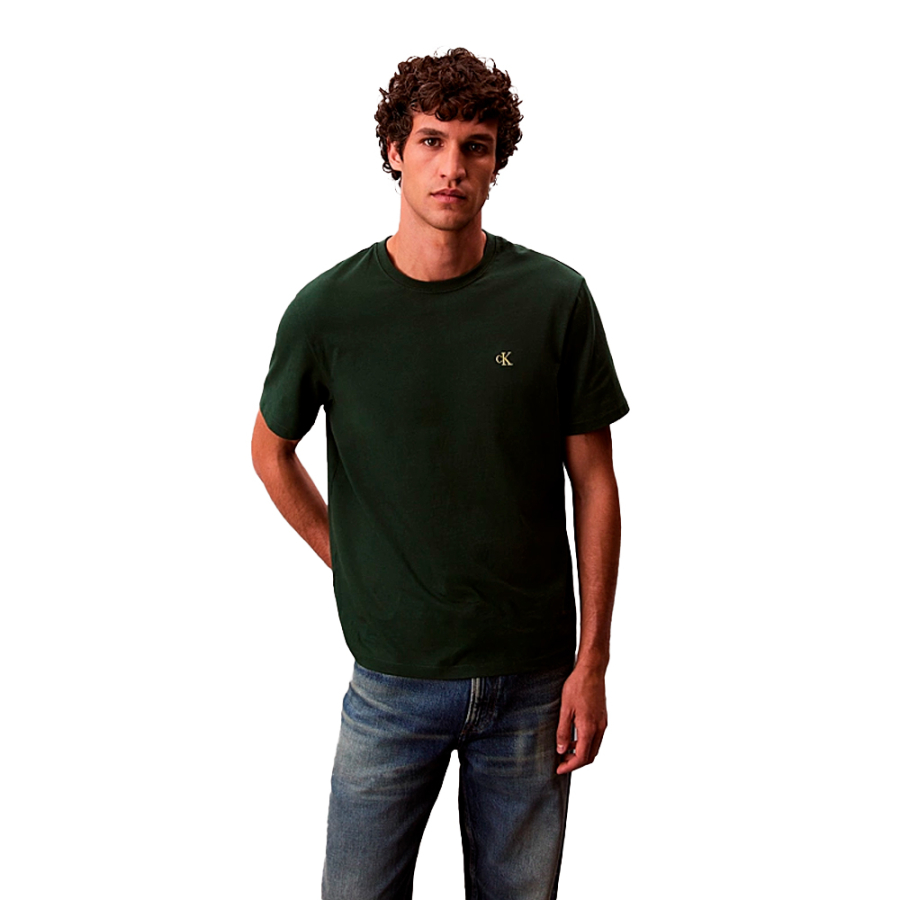 camiseta-folgada-com-monograma-bordado camiseta-folgada-com-monograma-bordado