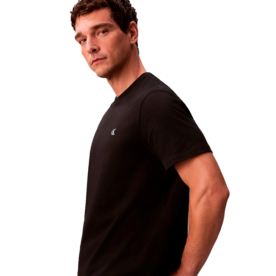 t-shirt-ampia-con-monogramma-ricamato t-shirt-ampia-con-monogramma-ricamato