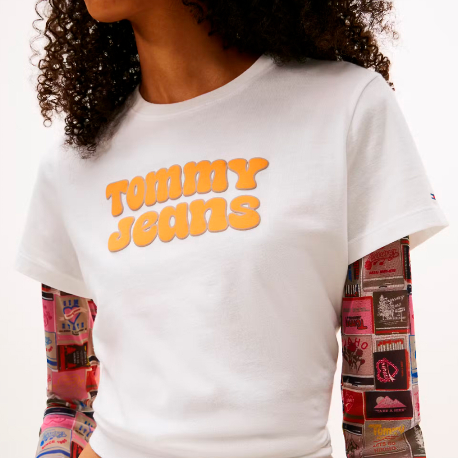 t-shirt-regular-essential-logo-2