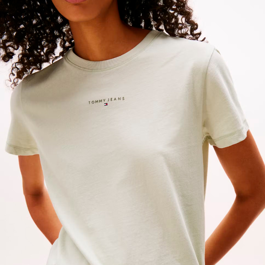 camiseta-de-cuello-redondo-con-logo-lineal camiseta-de-cuello-redondo-con-logo-lineal