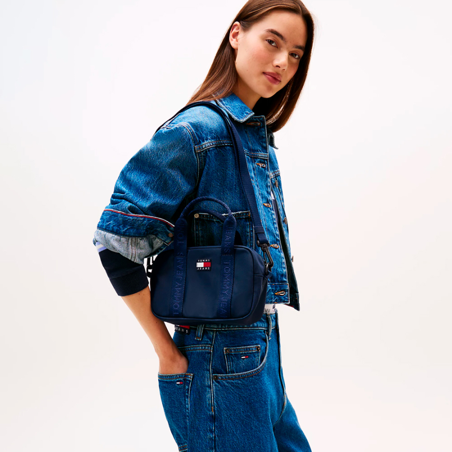 essential-inscription-crossbody-bag essential-inscription-crossbody-bag