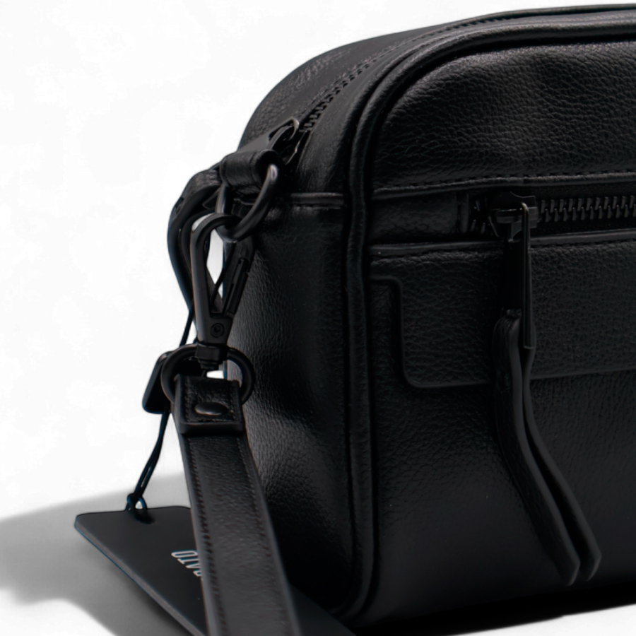 bandolera-tasche-aus-getrocknetem-kunststoff