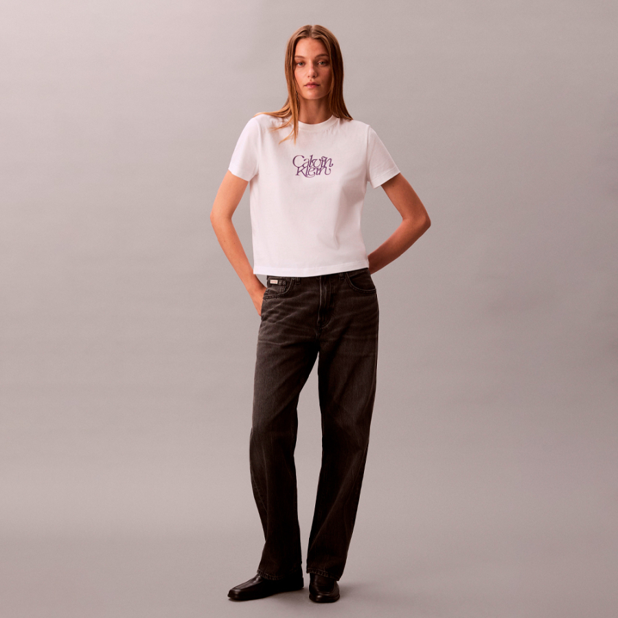 camiseta-com-estampa-ajustada