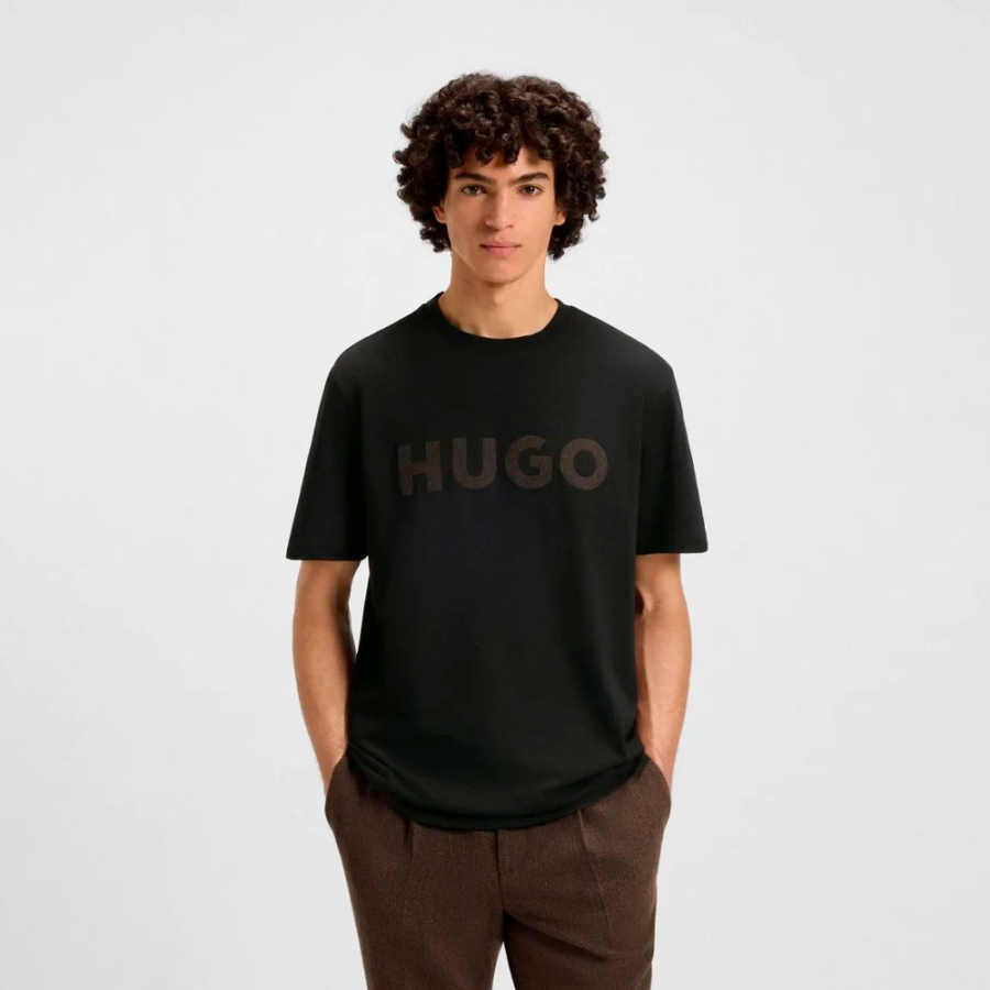 t-shirt-with-logo-on-the-front t-shirt-with-logo-on-the-front