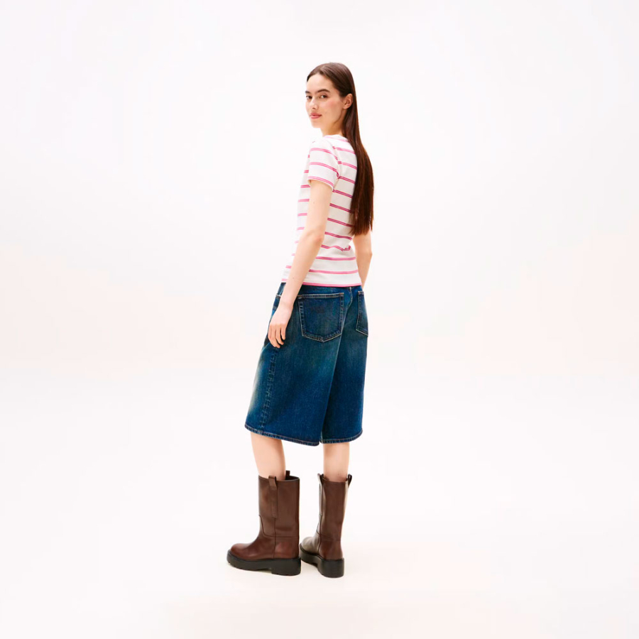 camiseta-essential-con-cuello-de-pico camiseta-essential-con-cuello-de-pico