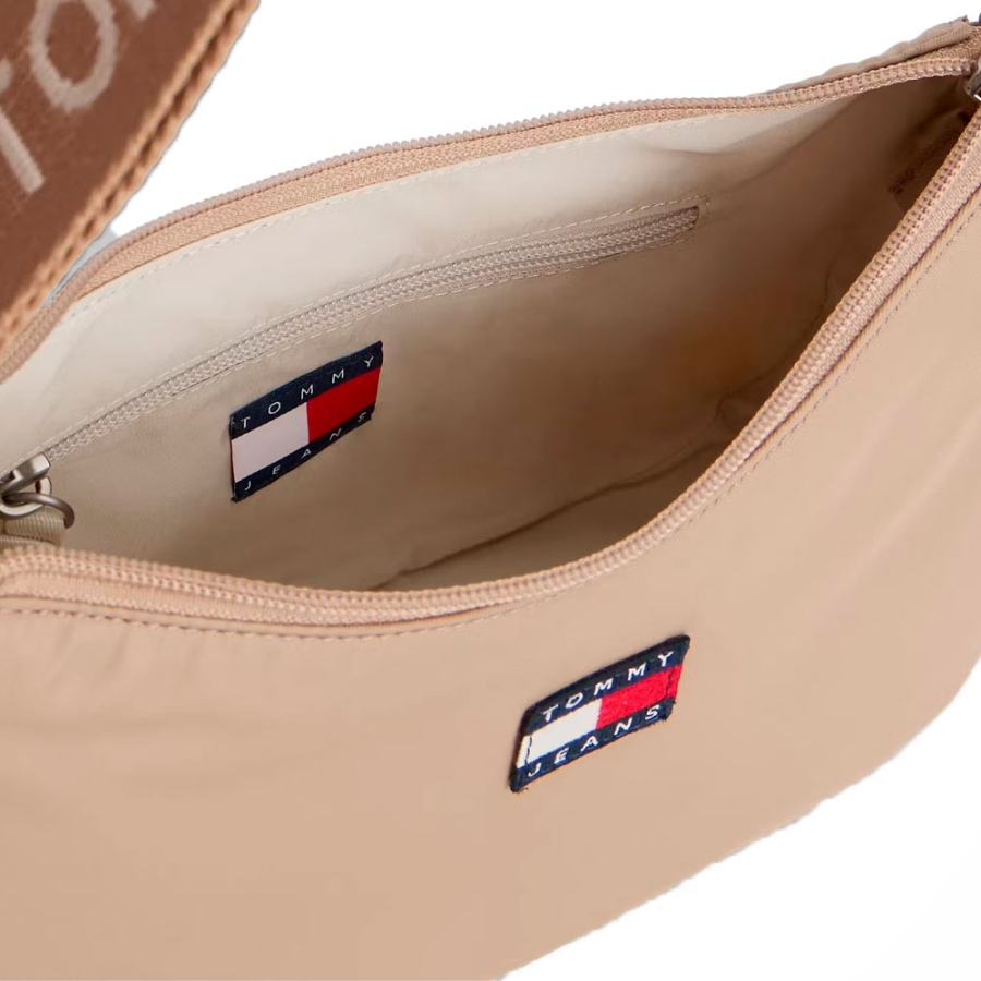 bolso-de-hombro-con-logo bolso-de-hombro-con-logo