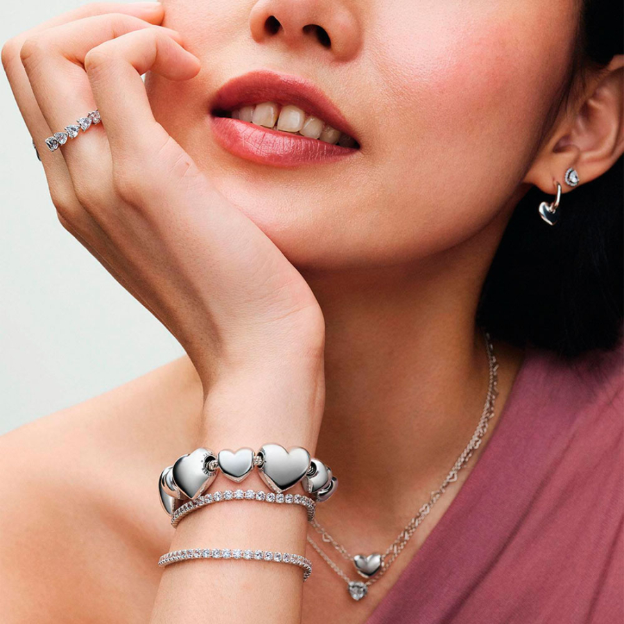 alianca-de-casamento-com-coracoes-transparentes-193103c01 alianca-de-casamento-com-coracoes-transparentes-193103c01