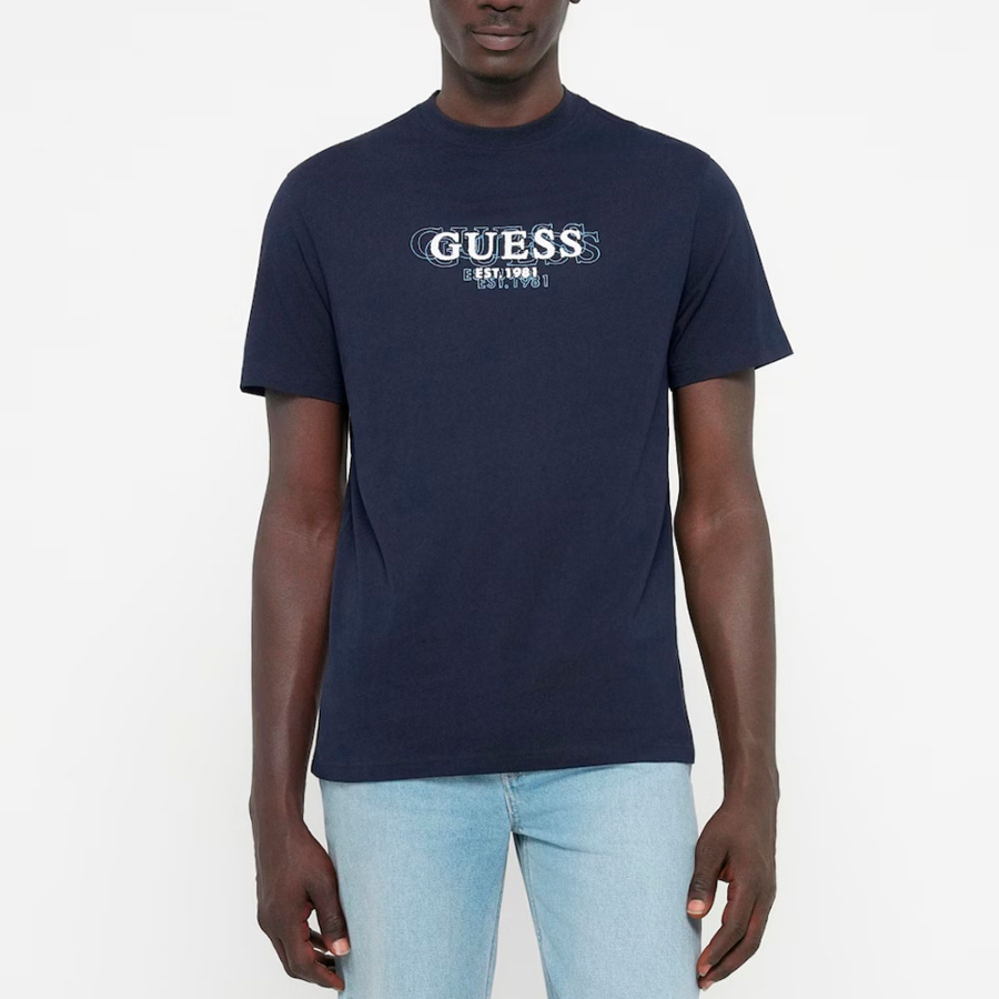 camiseta-com-inscricao-do-logotipo camiseta-com-inscricao-do-logotipo