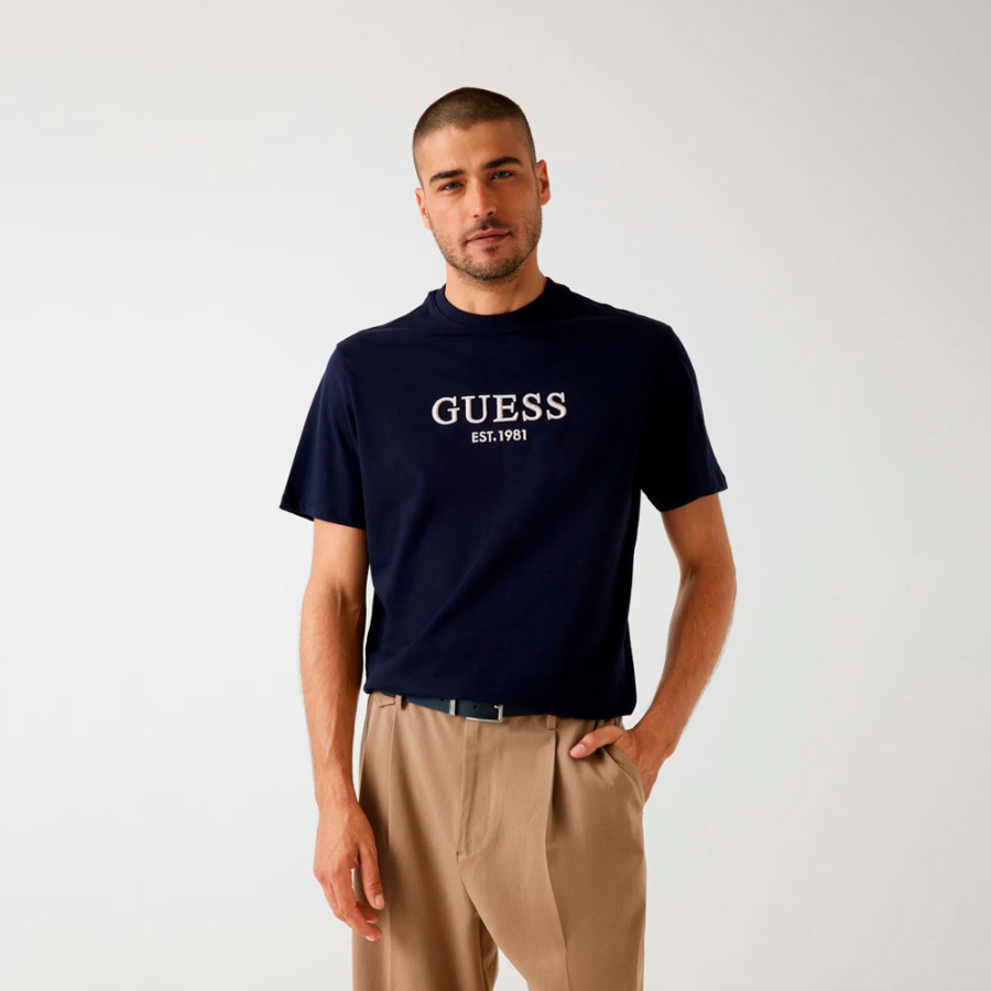 t-shirt-with-embroidered-logo t-shirt-with-embroidered-logo