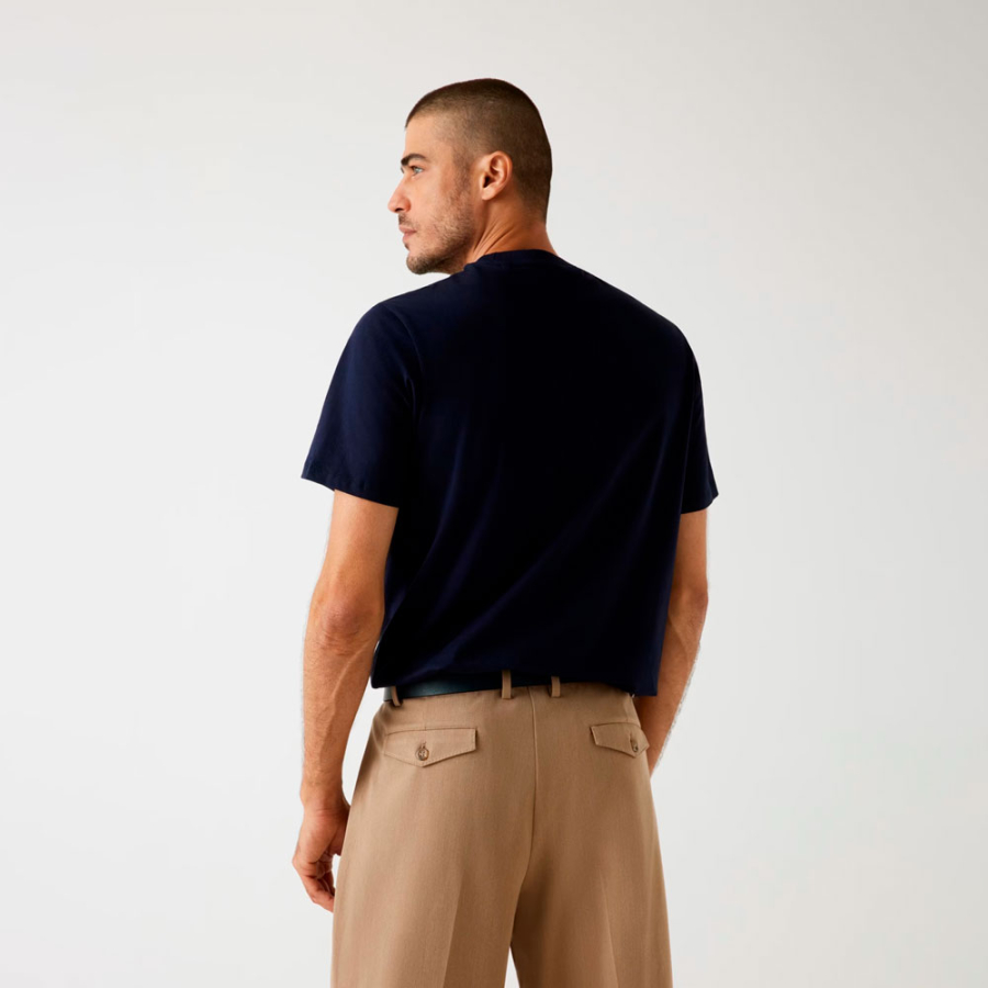 camiseta-con-logotipo-bordado camiseta-con-logotipo-bordado