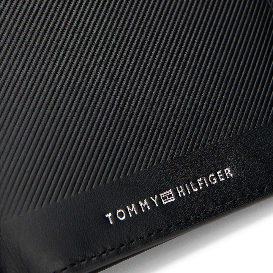 cartera-plegable-de-piel-con-logo