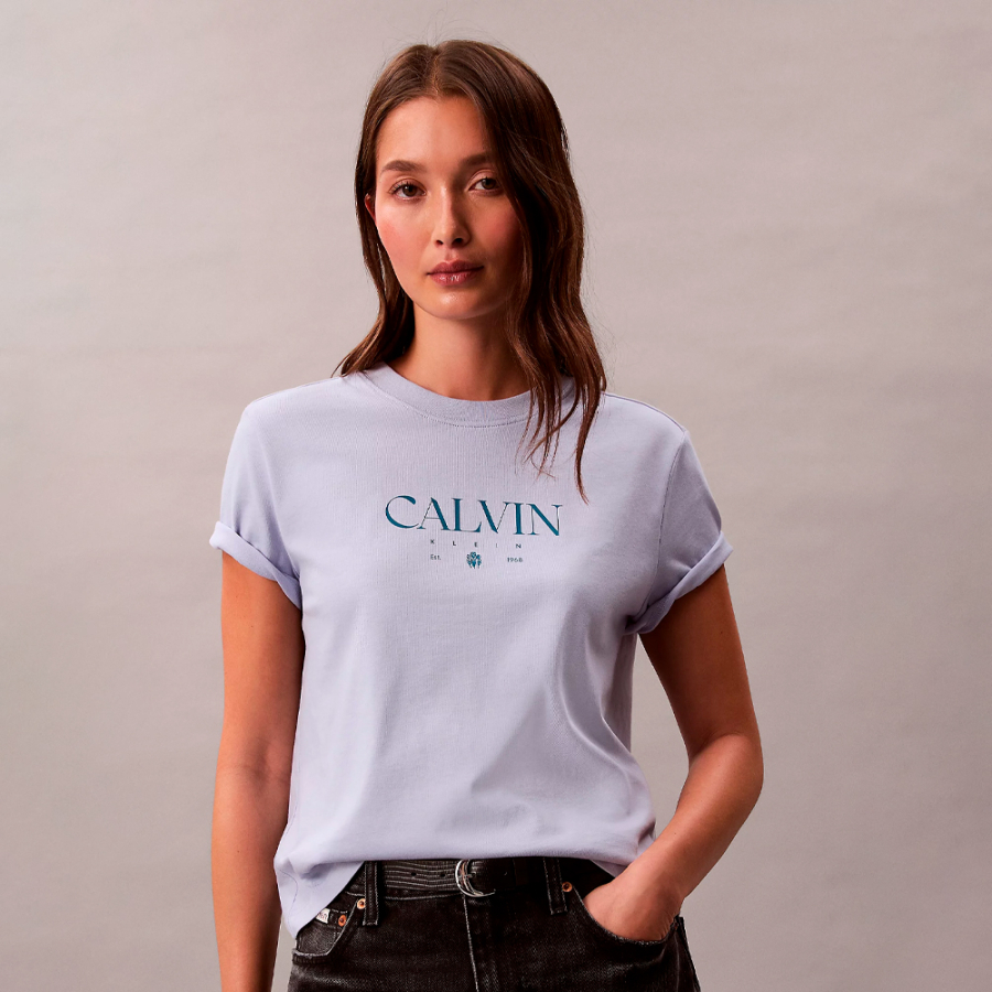 slim-t-shirt-with-graphic-logo