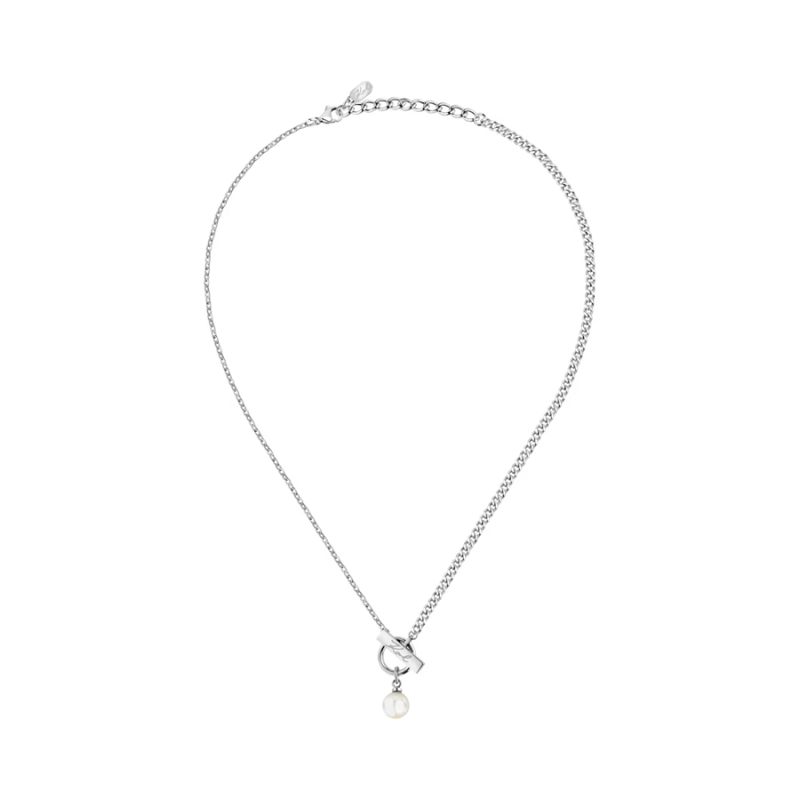 collier-avec-pendentif-en-perle