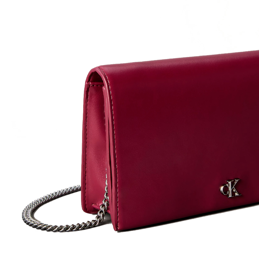 carteira-com-corrente-monogramada carteira-com-corrente-monogramada