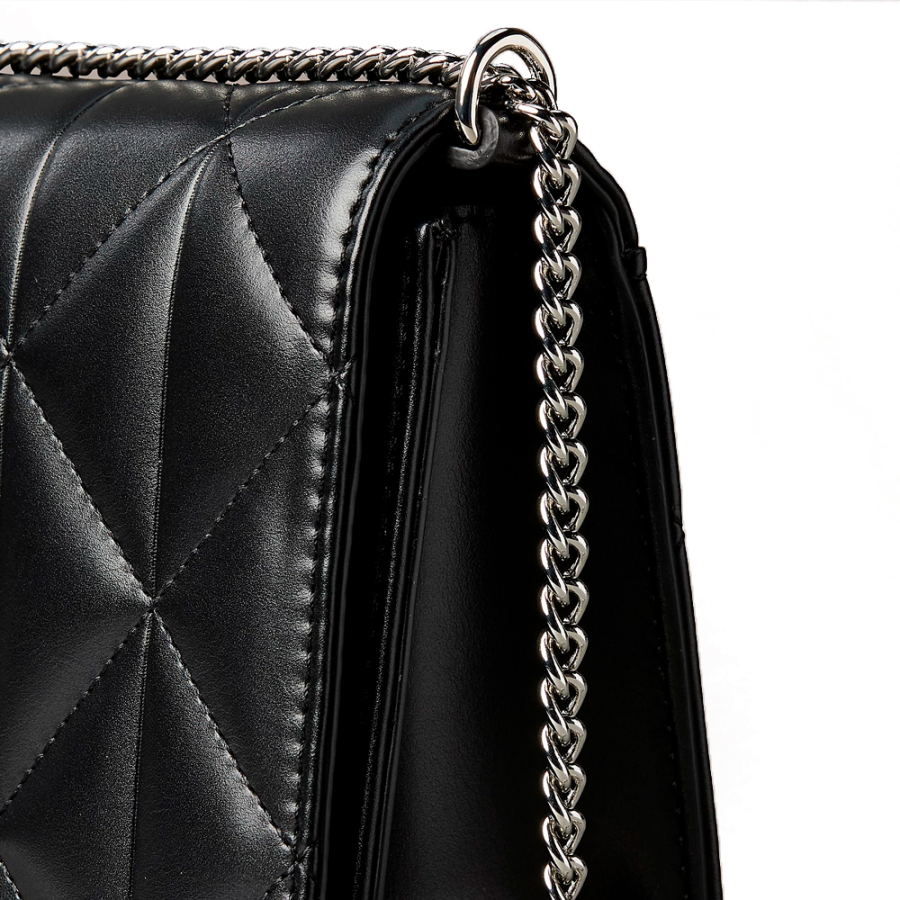 gesteppte-mini-tasche-mit-emblem-logo