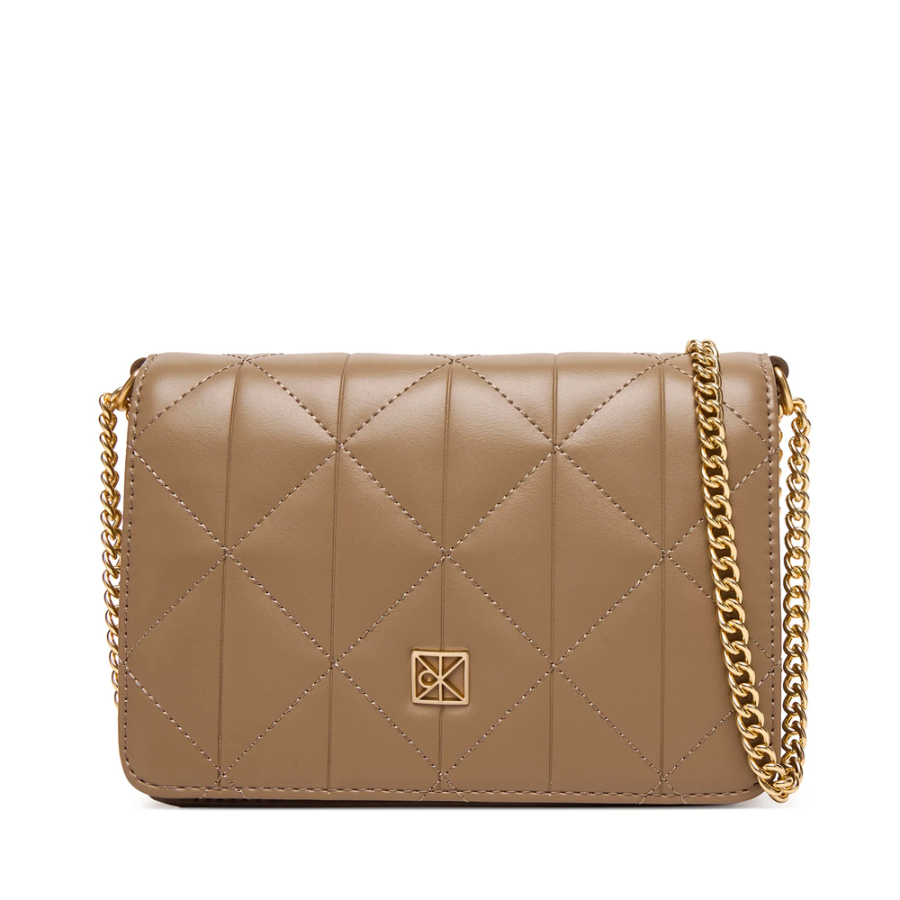 mini-bolsa-acolchoada-com-logotipo-em-emblema