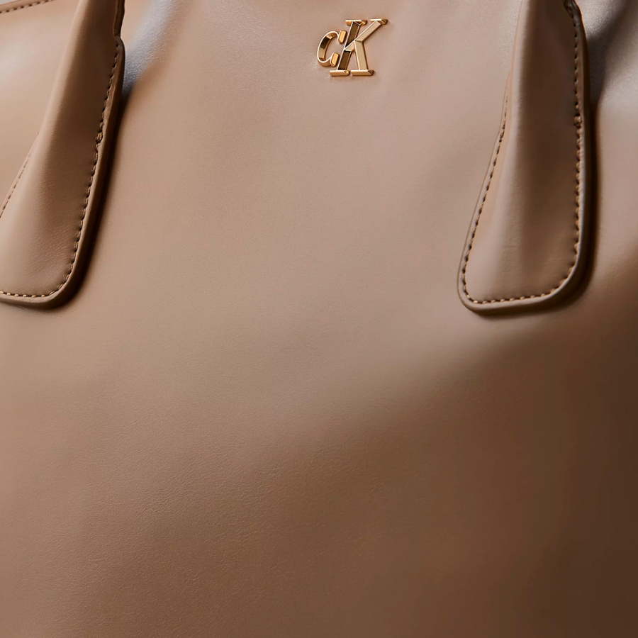 borsa-tote-media-a-cupola-con-monogramma