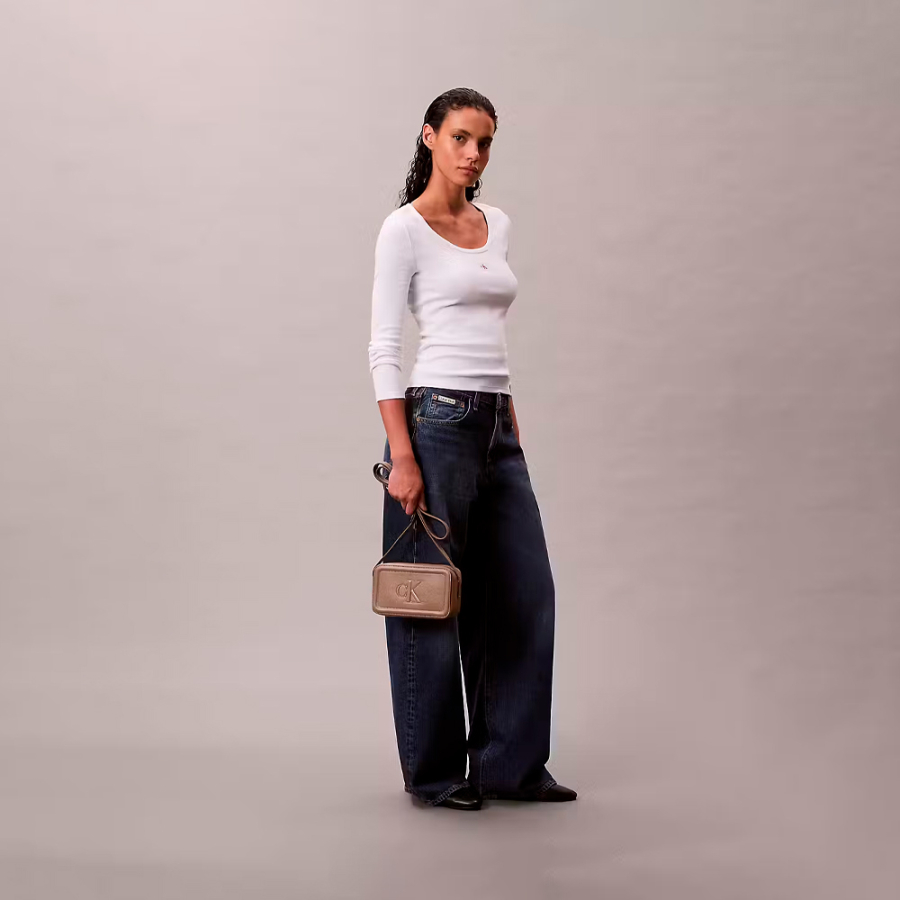 sac-photo-monogramme-en-vedette sac-photo-monogramme-en-vedette