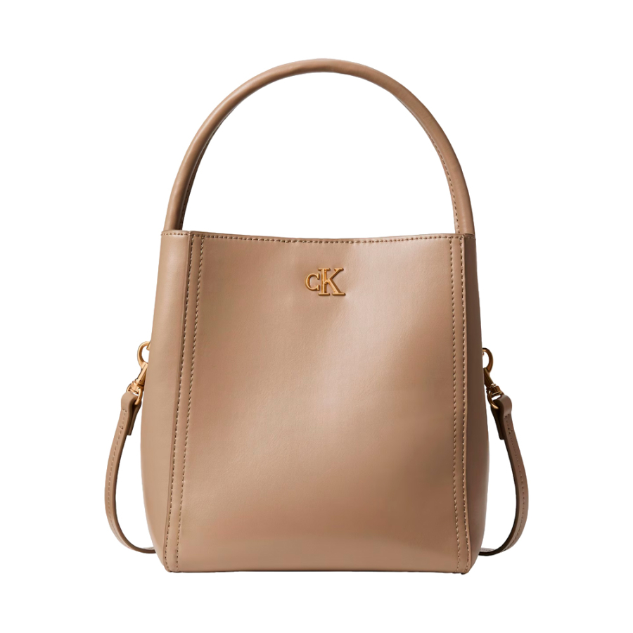 bolso-saco-con-logo-monograma-y-herrajes