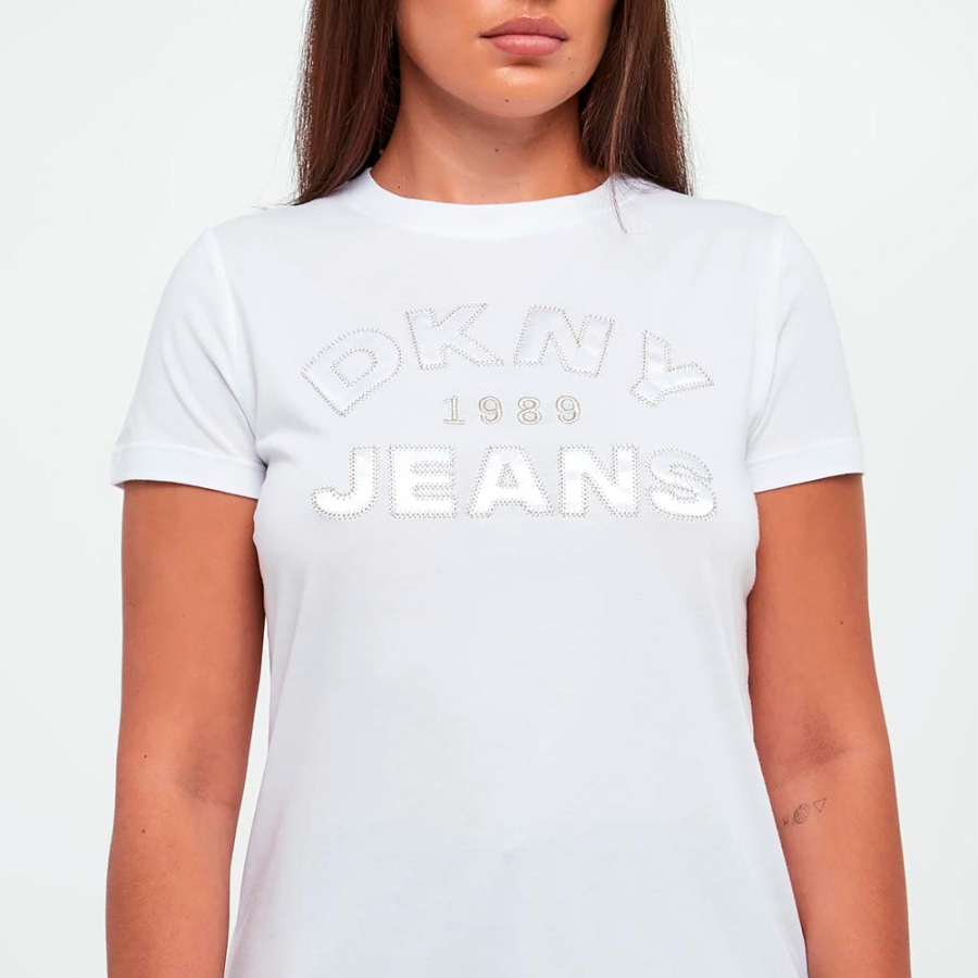 camiseta-com-logotipo camiseta-com-logotipo