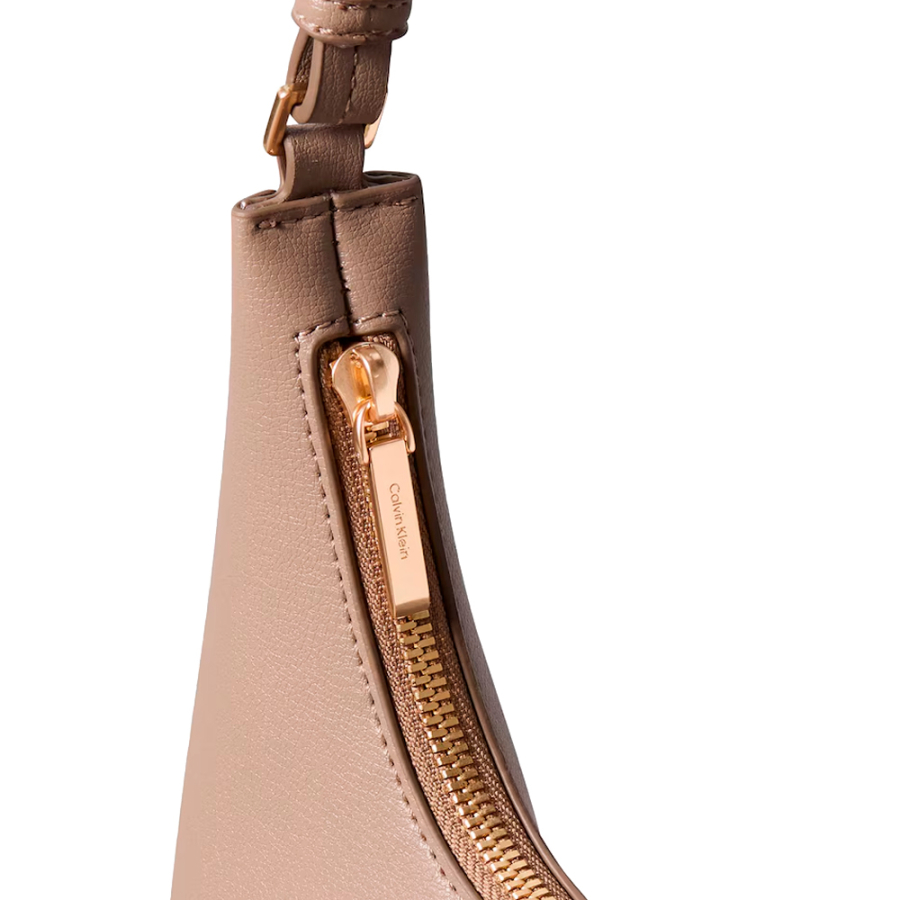 borsa-a-tracolla-con-logo-in-rilievo