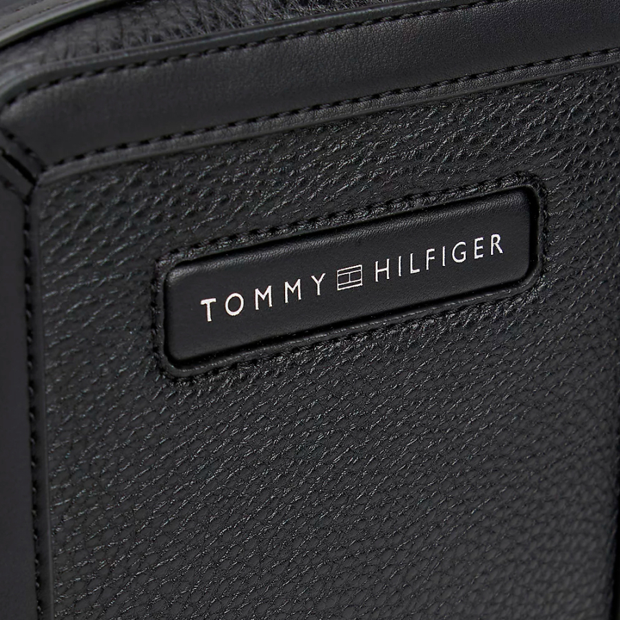 reporter-schultertasche-mit-logo reporter-schultertasche-mit-logo