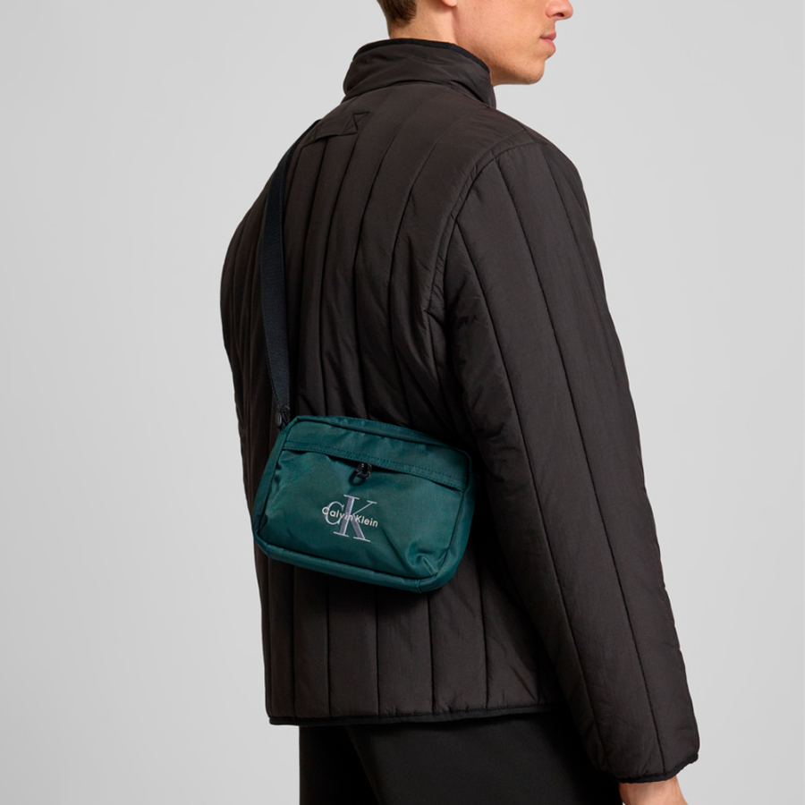 nylon-camera-shoulder-bag-with-prominent-logo nylon-camera-shoulder-bag-with-prominent-logo