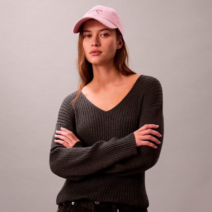 baseball-cap-with-embroidered-monogram-logo