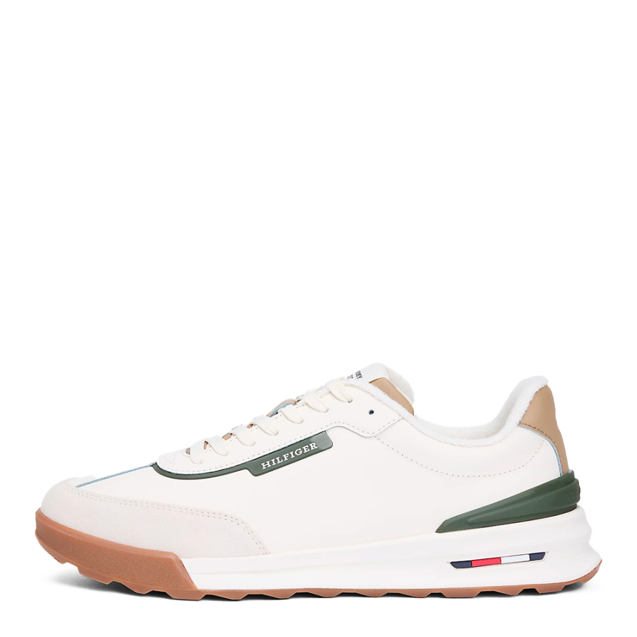 sneakers-retro-con-un-mix-di-texture sneakers-retro-con-un-mix-di-texture