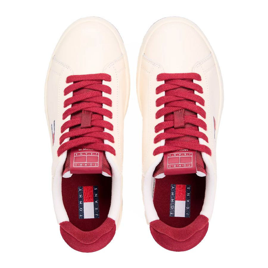 chaussures-de-tennis-en-cuir-d-archive chaussures-de-tennis-en-cuir-d-archive