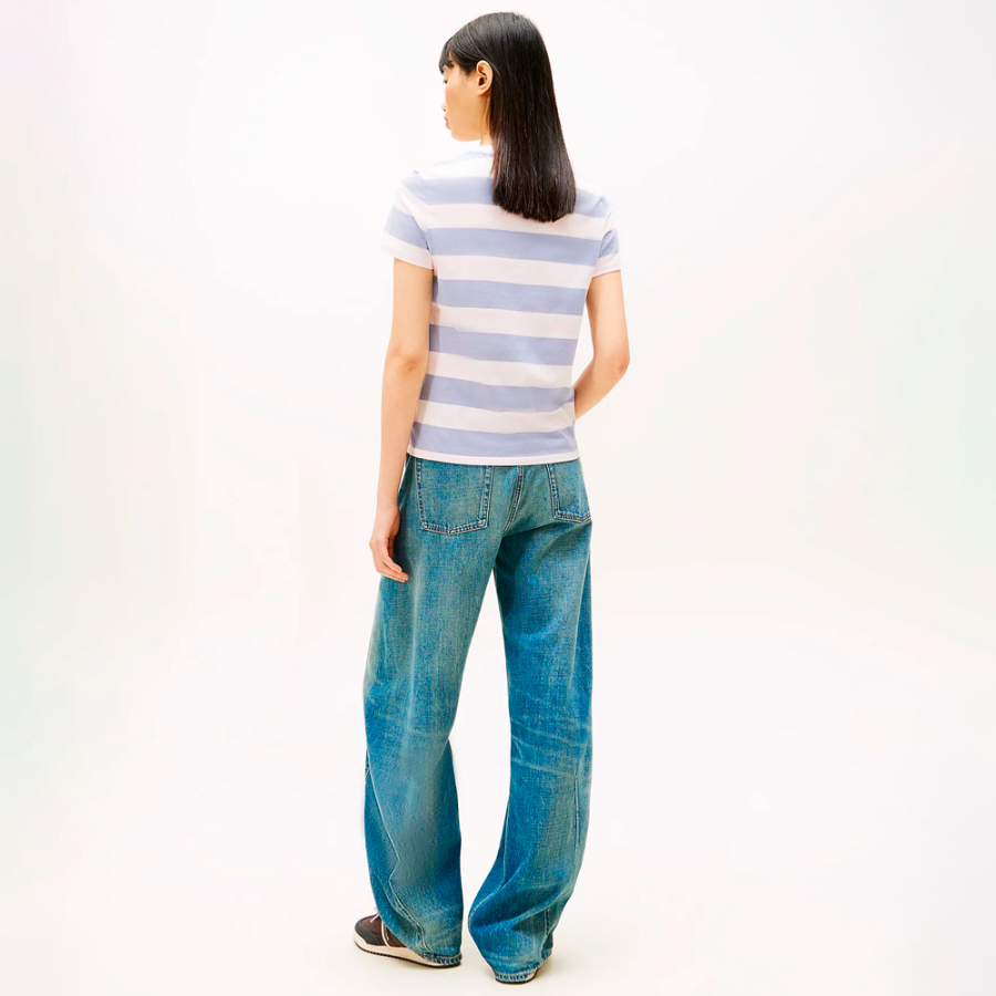 camiseta-de-punto-con-logo-bordado camiseta-de-punto-con-logo-bordado