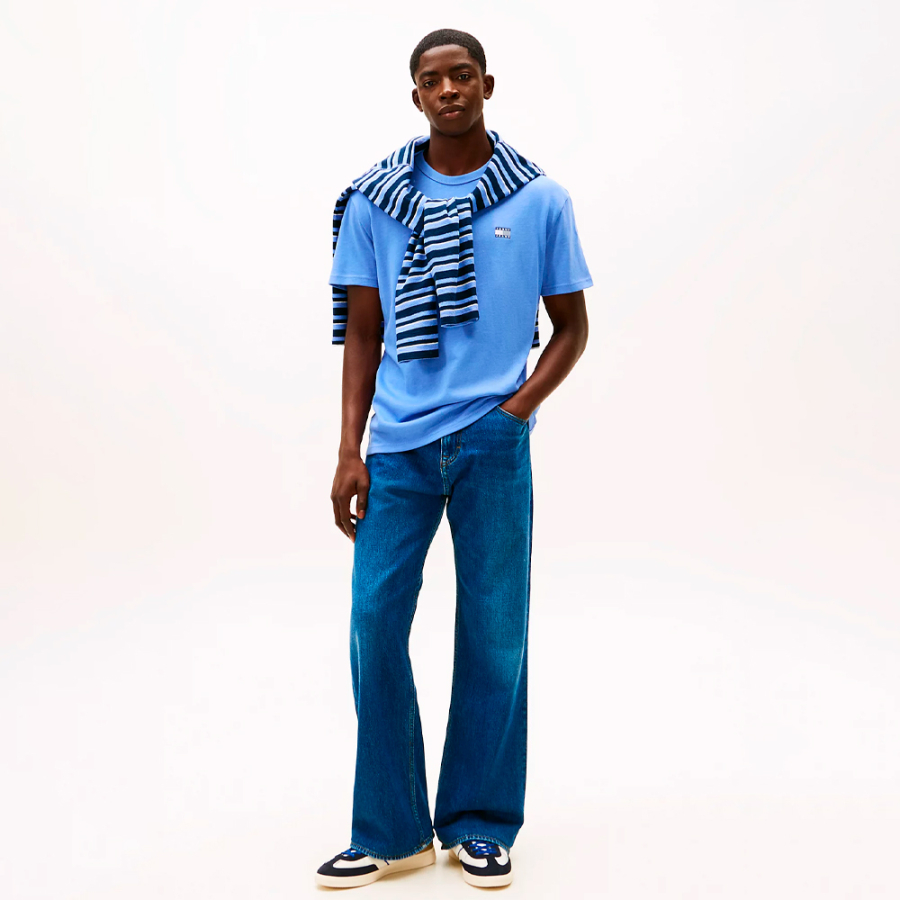 t-shirt-en-maille-avec-ecusson-ton-sur-ton